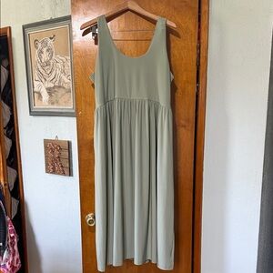Simply Vera Vera Wang Sage Green Sleeveless Maxi Dress